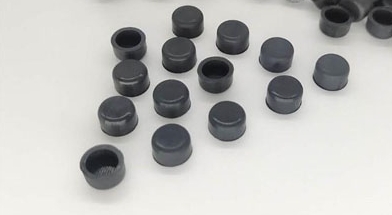 Understanding the Role and Working Principle of Rubber Caps in Battery Housings